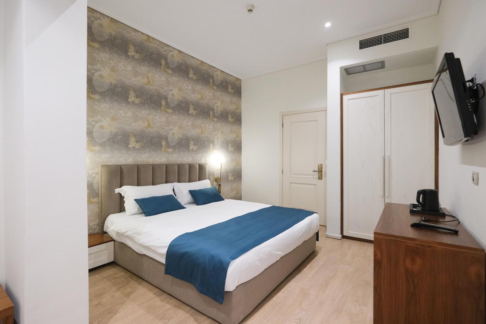 Golden City Hotel , Tirana Zewnętrze zdjęcie