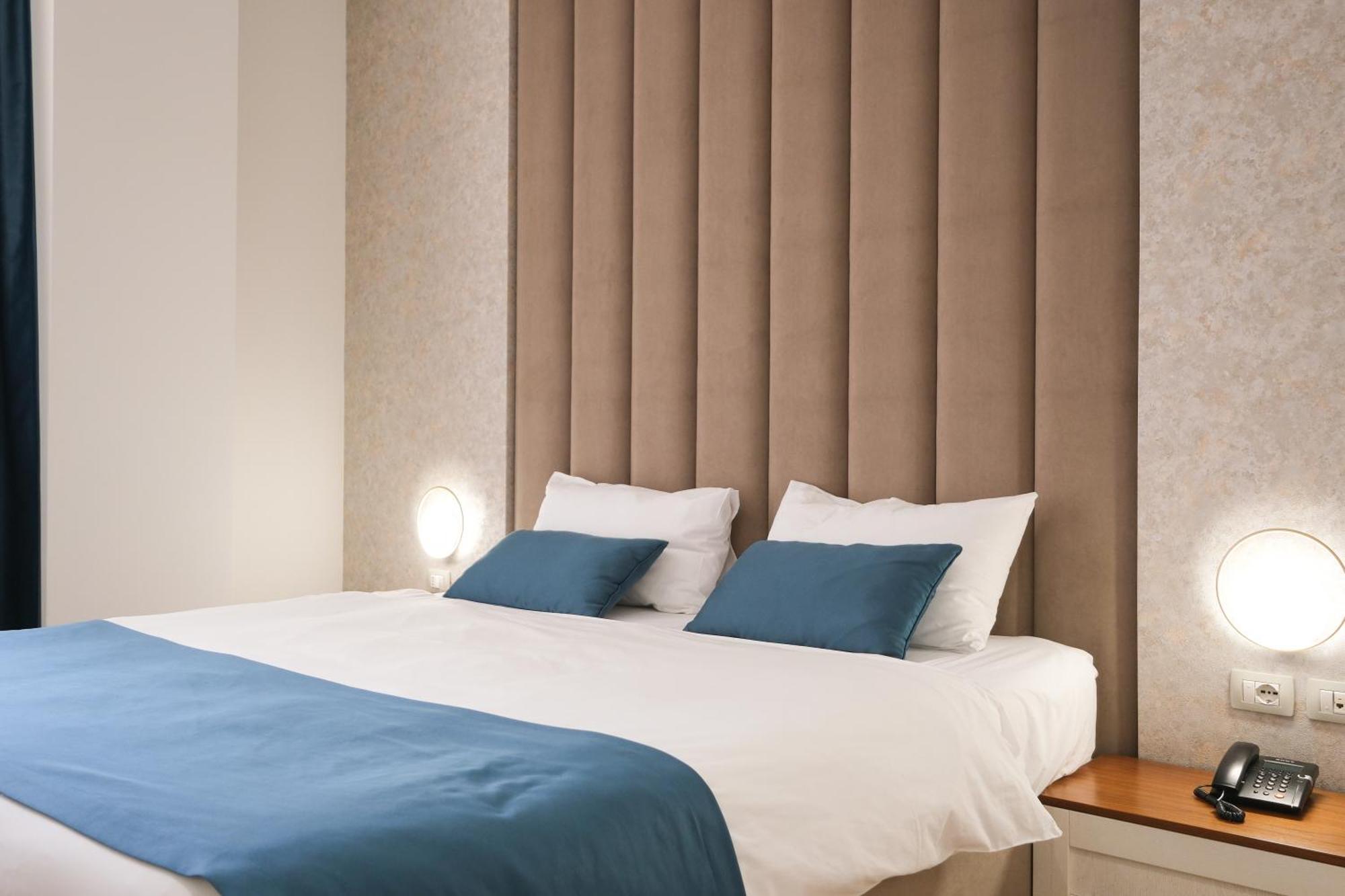 Golden City Hotel , Tirana Zewnętrze zdjęcie