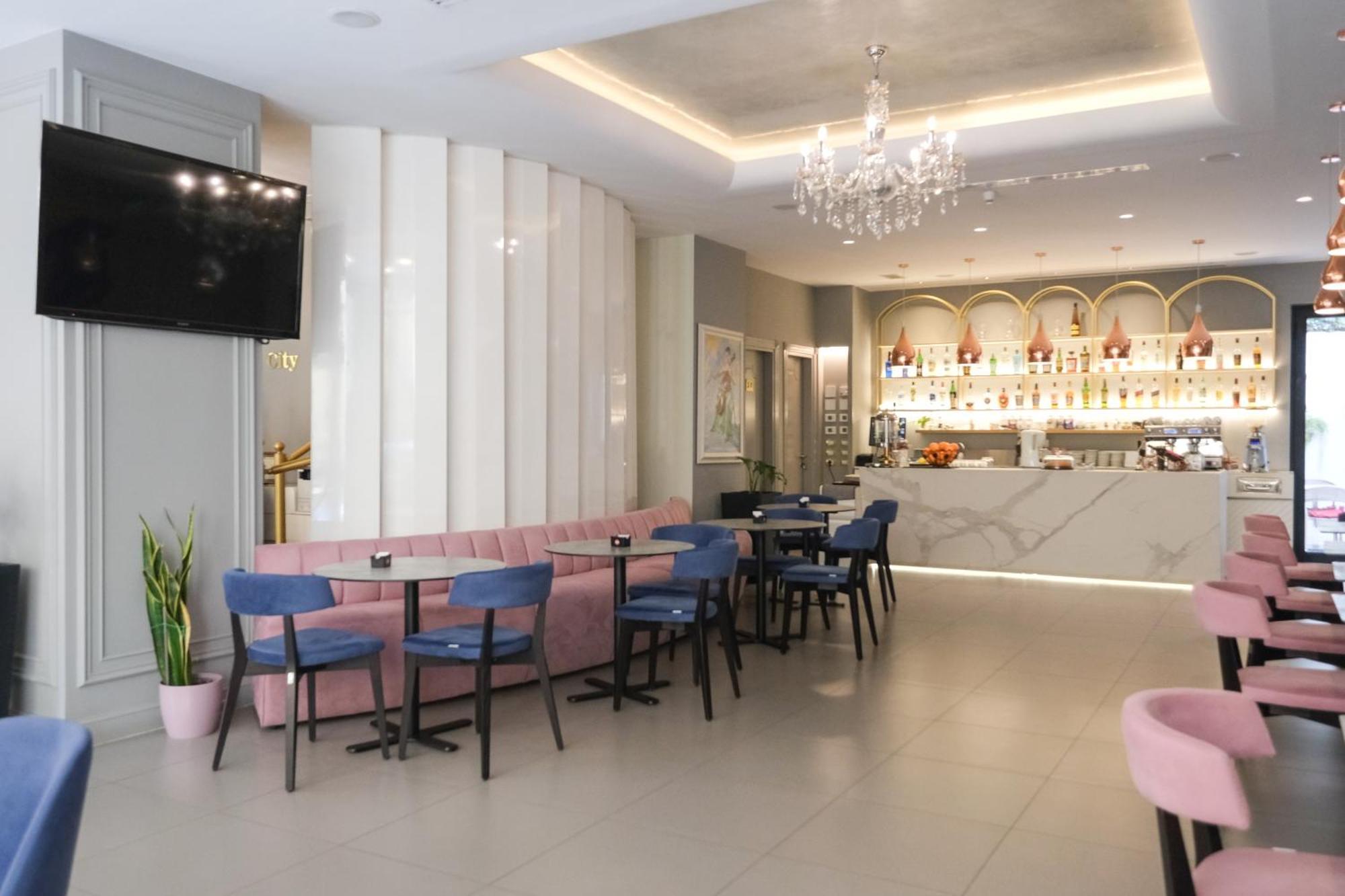 Golden City Hotel , Tirana Zewnętrze zdjęcie
