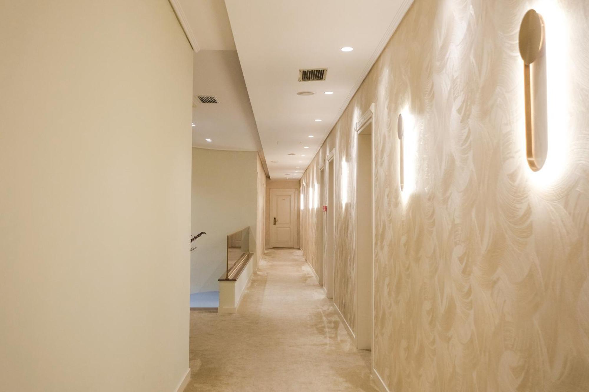 Golden City Hotel , Tirana Zewnętrze zdjęcie
