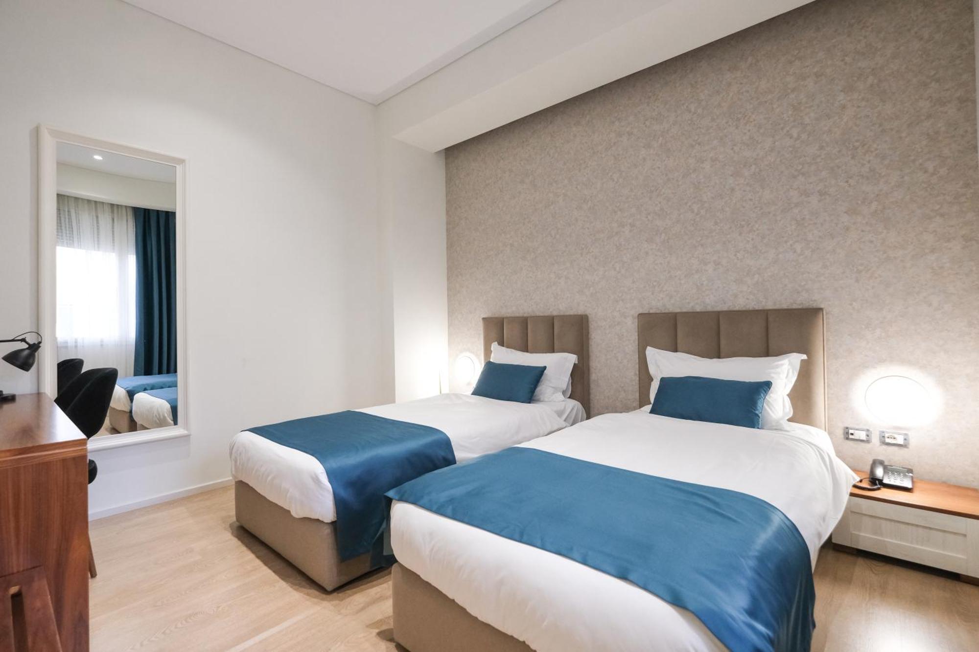 Golden City Hotel , Tirana Zewnętrze zdjęcie