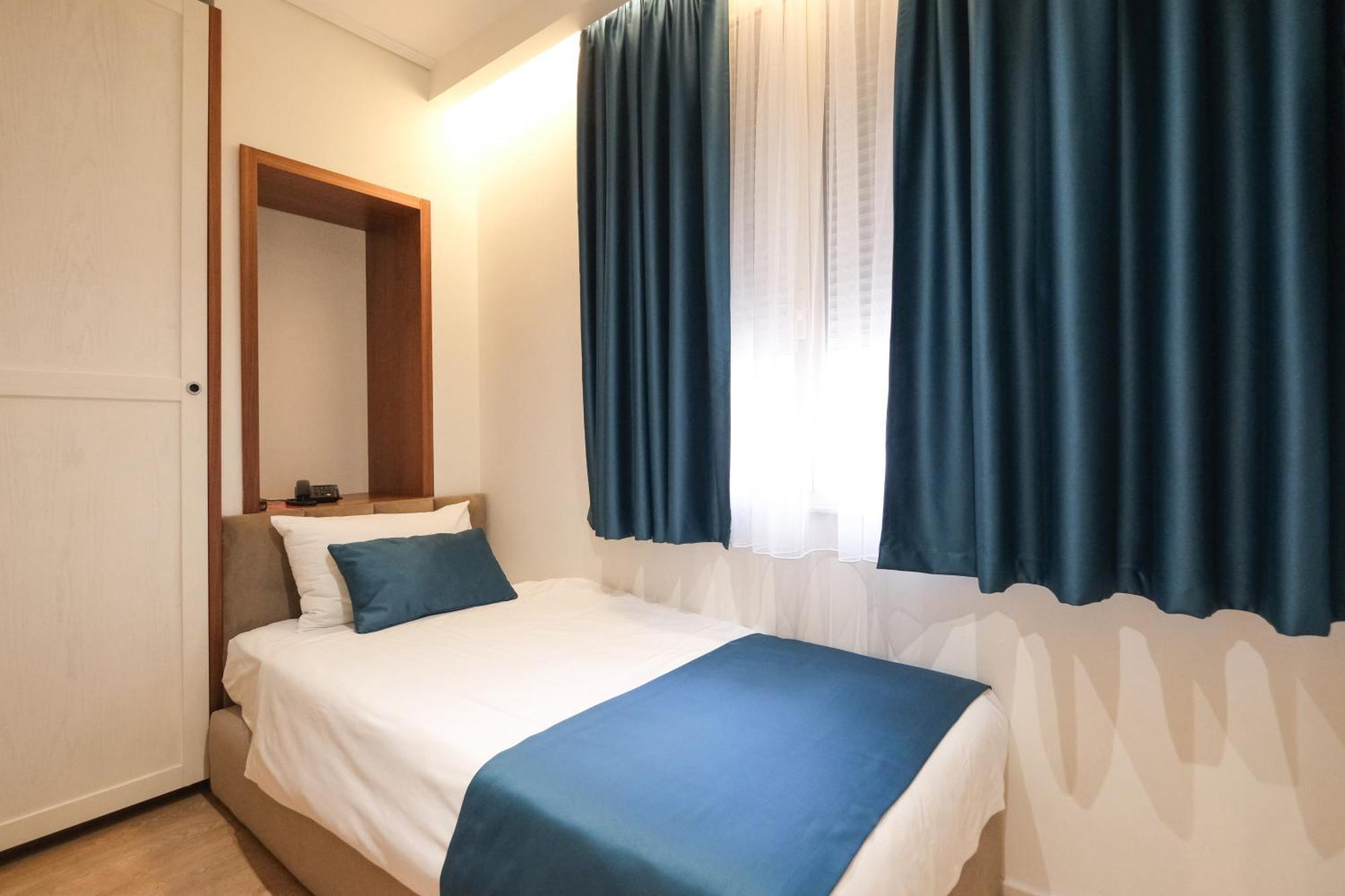 Golden City Hotel , Tirana Zewnętrze zdjęcie