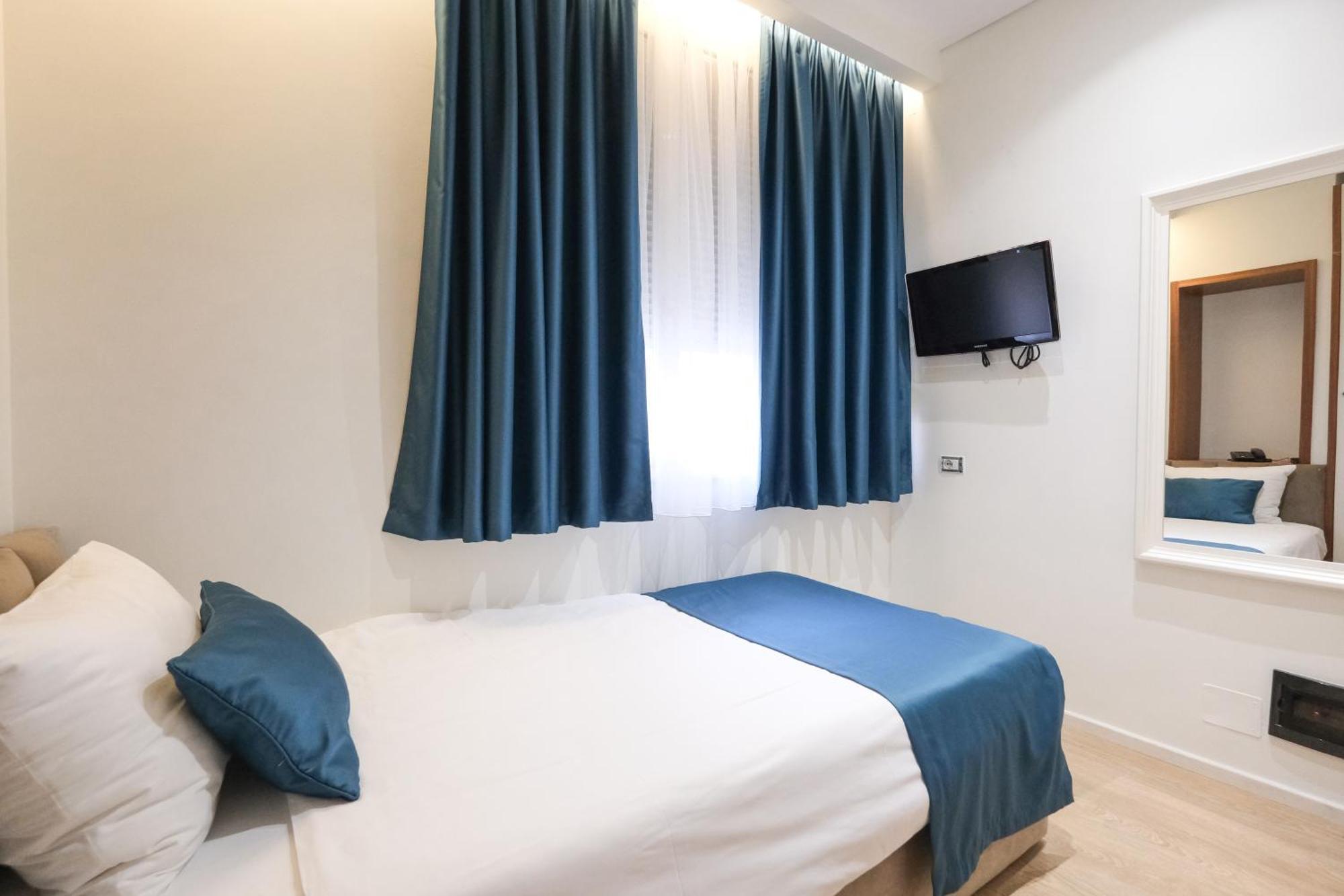 Golden City Hotel , Tirana Zewnętrze zdjęcie