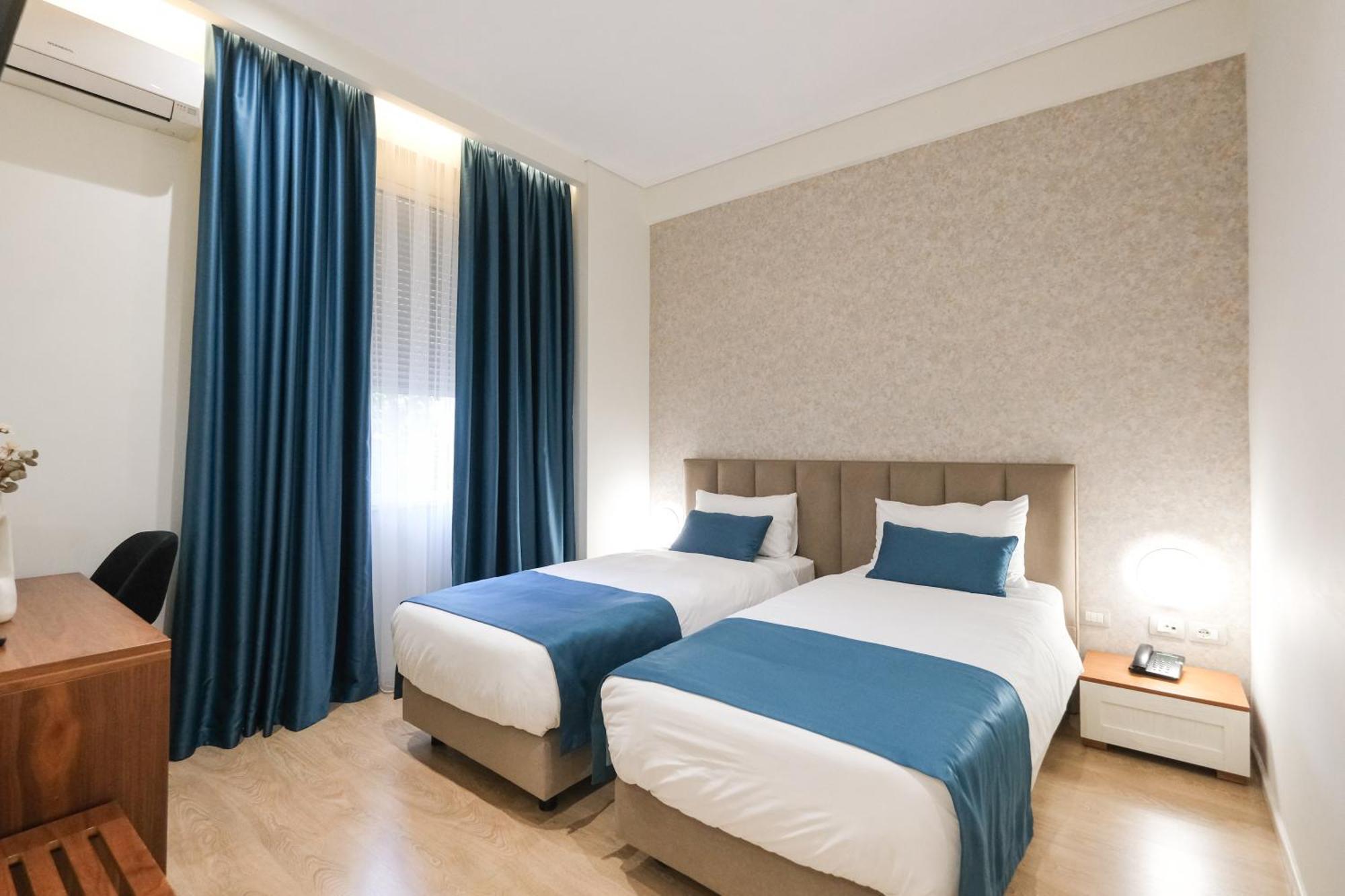 Golden City Hotel , Tirana Zewnętrze zdjęcie