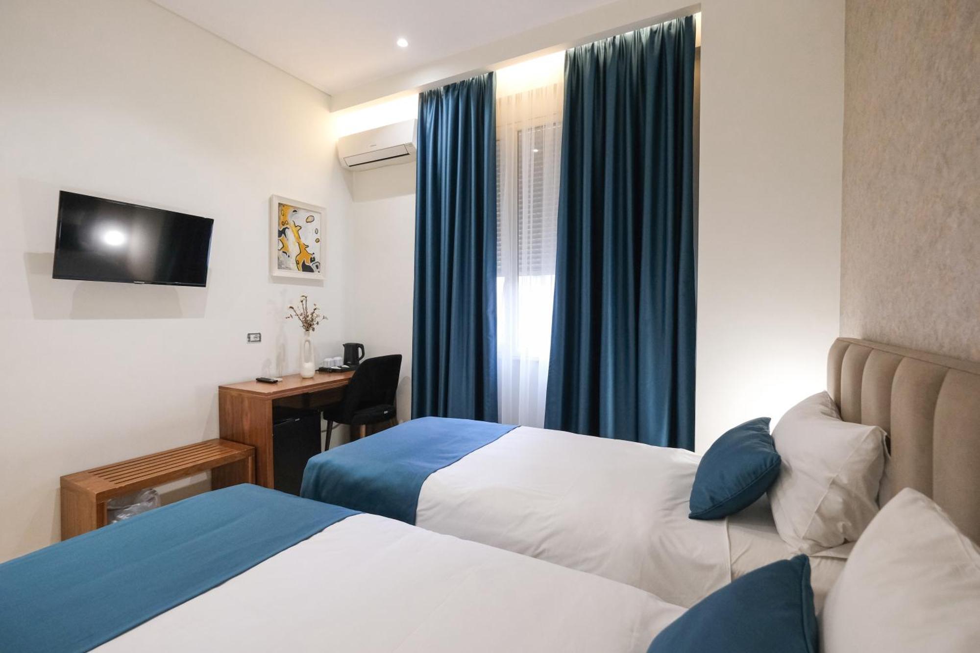 Golden City Hotel , Tirana Zewnętrze zdjęcie